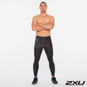 2XU 男 中階運動涼感壓縮長褲 黑/反光銀