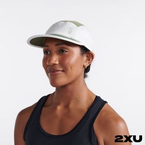 2XU Light Speed慢跑帽 橄欖綠/白