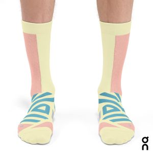 【瑞士 On 昂跑】男 競速高筒跑襪 乾草黃/玫瑰粉