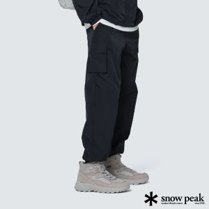 Snow Peak 中性款 Bright 微光澤工裝縮口褲 黑色